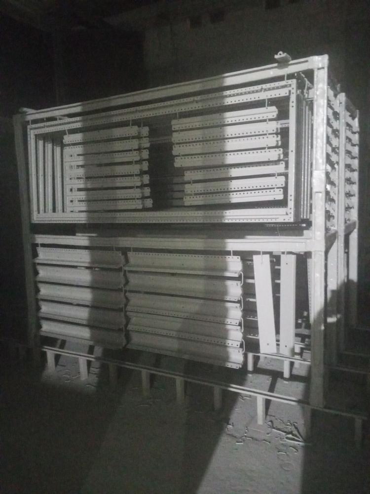 Foto rangka yang terlalu gelap
