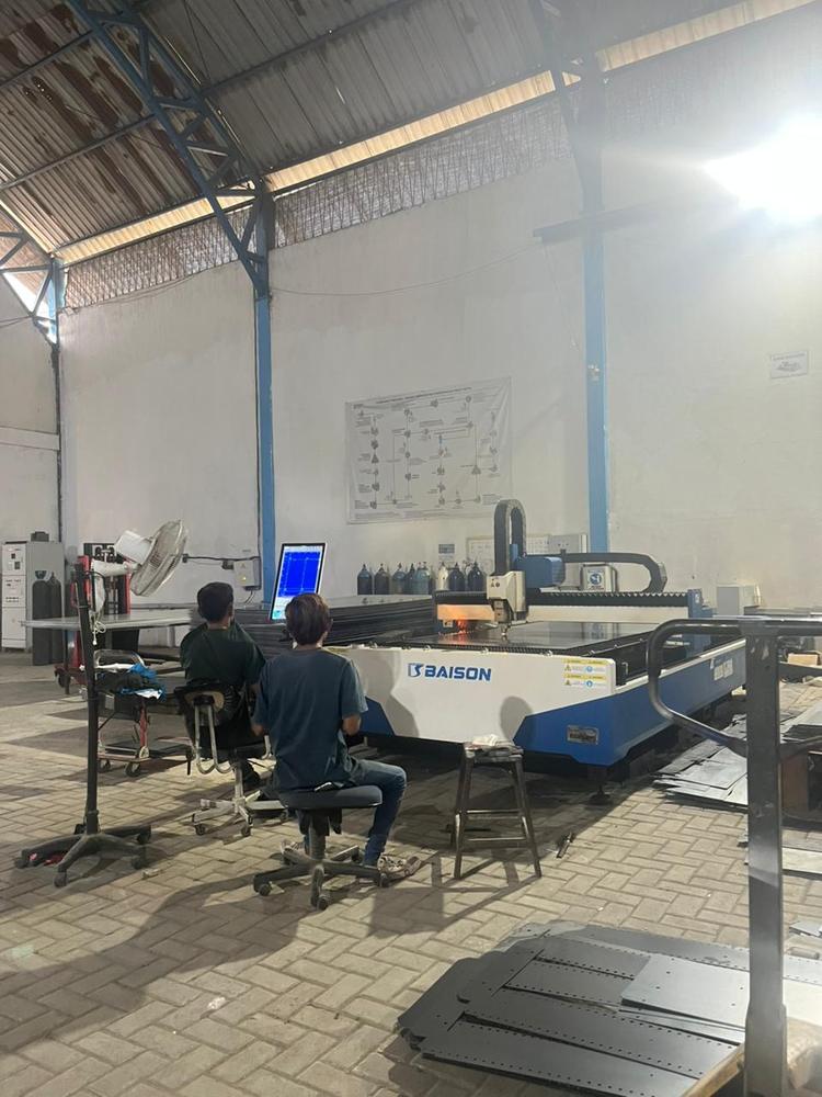 Foto ruang mesin laser